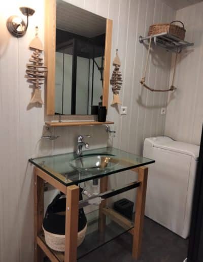 salle de bain gîte le Mât de Misaine